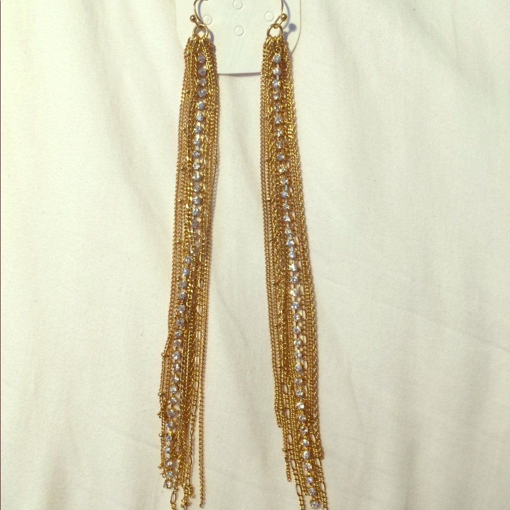 Danglingly gold and sparkle earrings